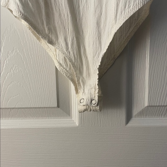 Free People white Ruffled Bodysuit - Picture 5 of 9